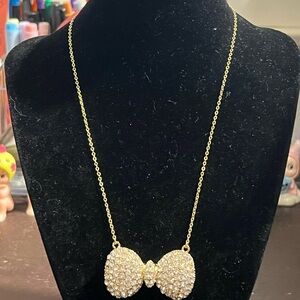 Elegant Gold Bow Pendant Necklace